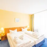 Arkona Strandhotel بينز
