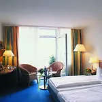 Arkona Strandhotel 4*