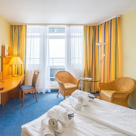 Arkona Strandhotel 4* بينز
