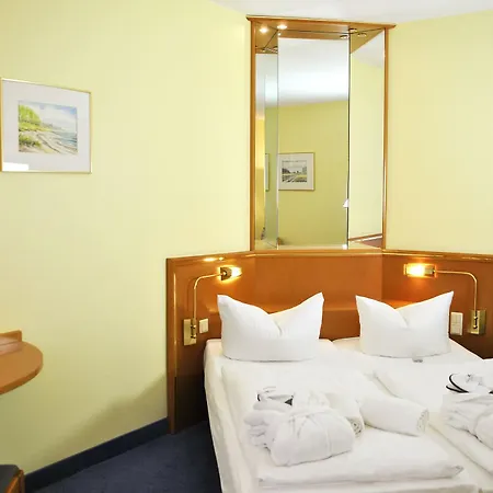 Arkona Strandhotel Szálloda