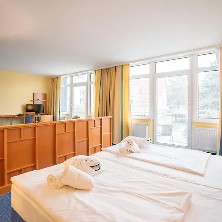 Arkona Strandhotel Отель Остзебад Бинц