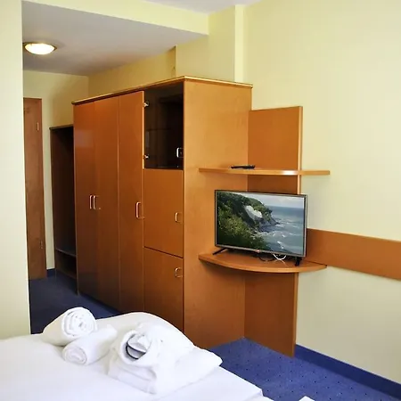 Arkona Strandhotel Отель Остзебад Бинц