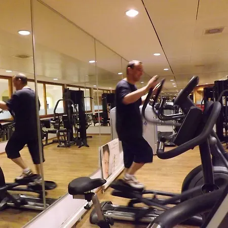 Отель Arkona Strandhotel Остзебад Бинц