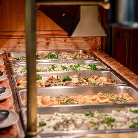 Arkona Strandhotel فندق