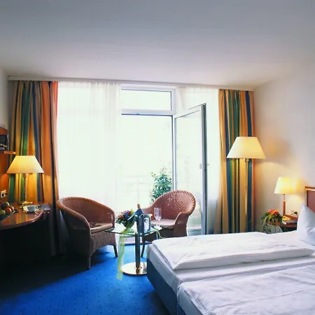 Arkona Strandhotel 4*