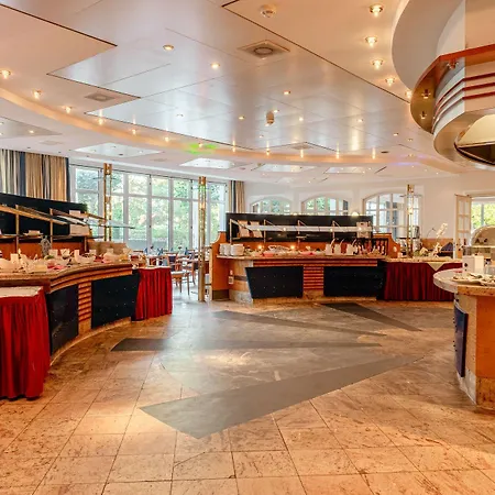 Arkona Strandhotel Остзебад Бинц