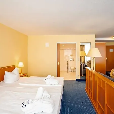 Arkona Strandhotel 4*