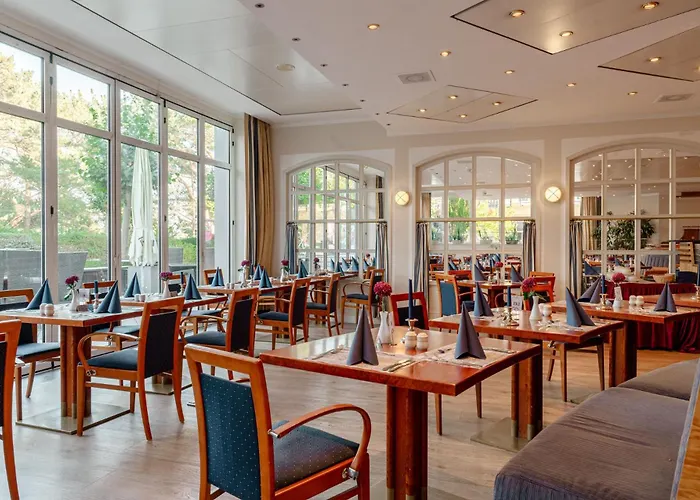 Отель Arkona Strandhotel 4*